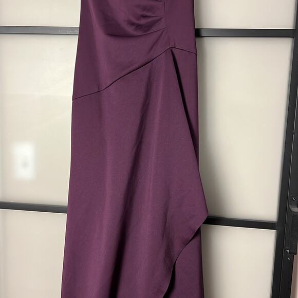 NEW XSCAPE "Adriana" Long Scuba Crepe Off the Shoulder Dress Size 6 - Picture 7 of 10